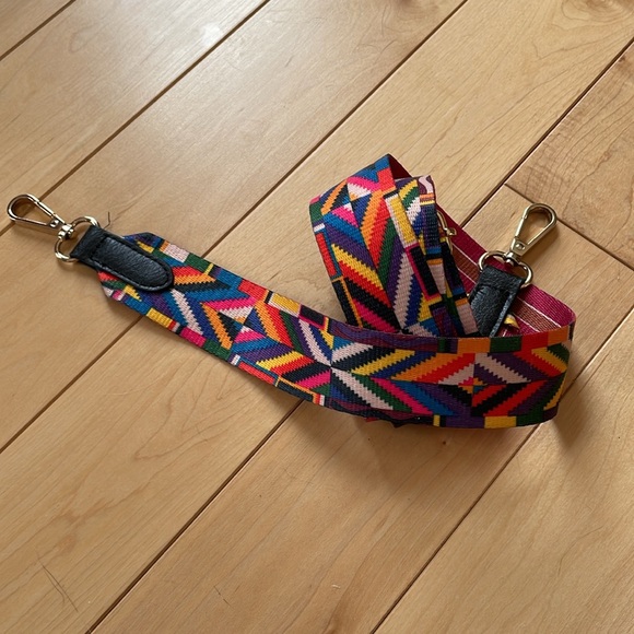 Guitar style Adjustable mixed color Wide adjustable crossbody strap - Picture 4 of 11